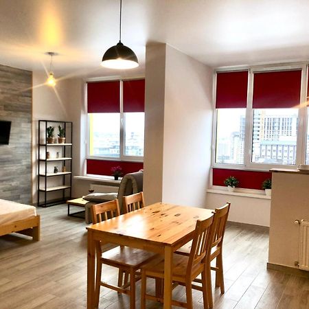 Osapart Cozy Apartment In A Complex Semycvit Leópolis Exterior foto