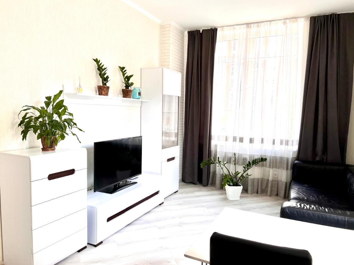Osapart Cozy Apartment In A Complex Semycvit Leópolis Exterior foto