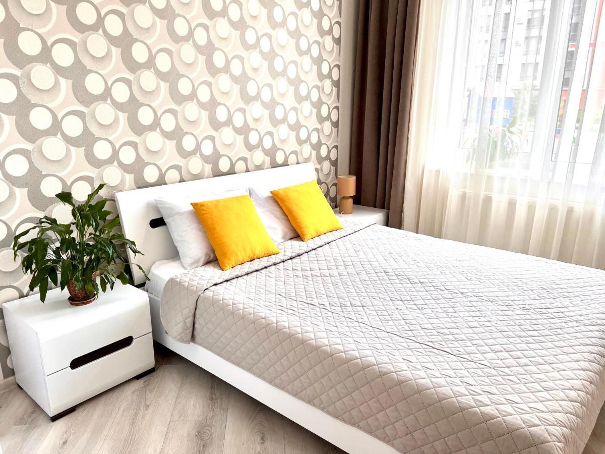 Osapart Cozy Apartment In A Complex Semycvit Leópolis Exterior foto