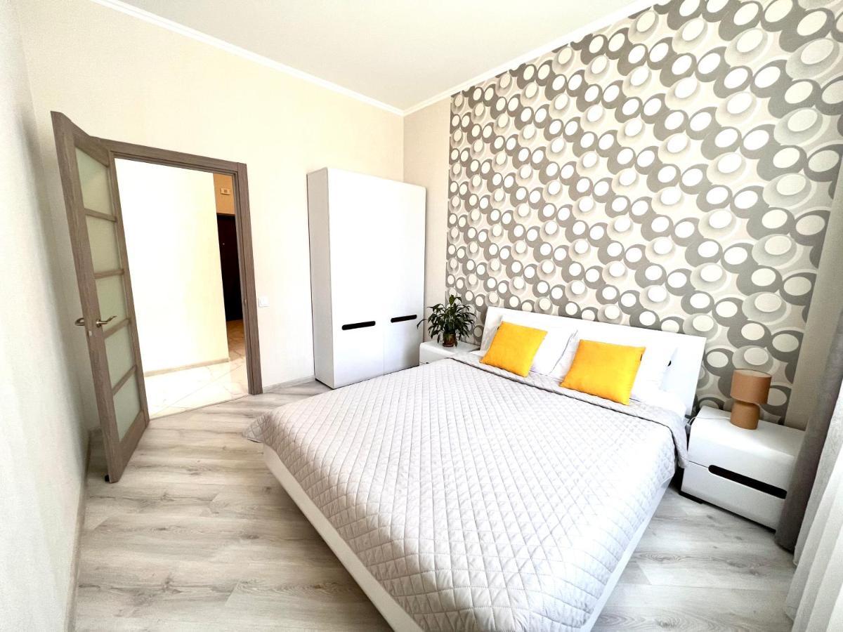 Osapart Cozy Apartment In A Complex Semycvit Leópolis Exterior foto